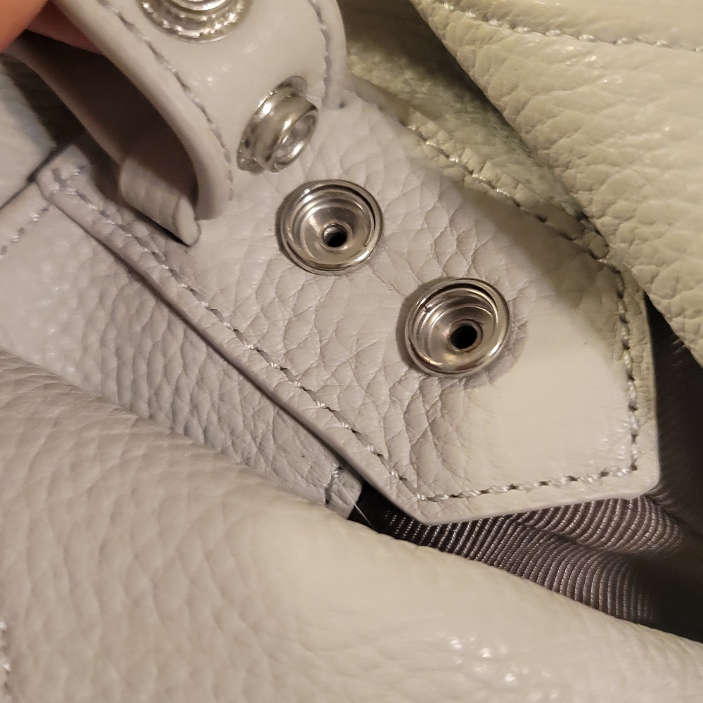 Elizabeth & James Soft Pebbled Leather Tote Bag in Light Gray - Picture 4 of 7